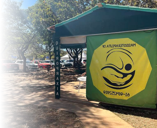 Tenda Massoterapeuta DF no Parque da Cidade Sarah Kubitschek